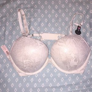NEW!! Victoria’s Secret Bra